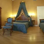 Hotel Canal