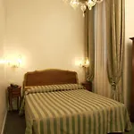 Canal Otel Venedik